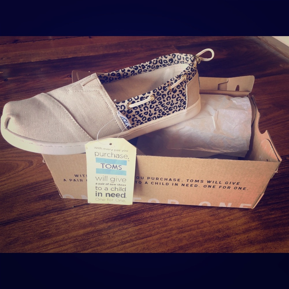 Brand new Toms shoes